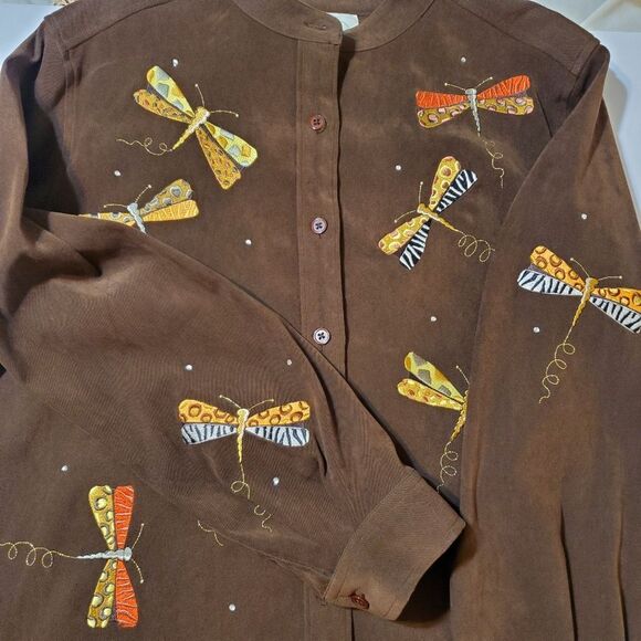 Quacker Factory Embroidered Dragonfly Printed Button Down Blouse Size S - Picture 10 of 11